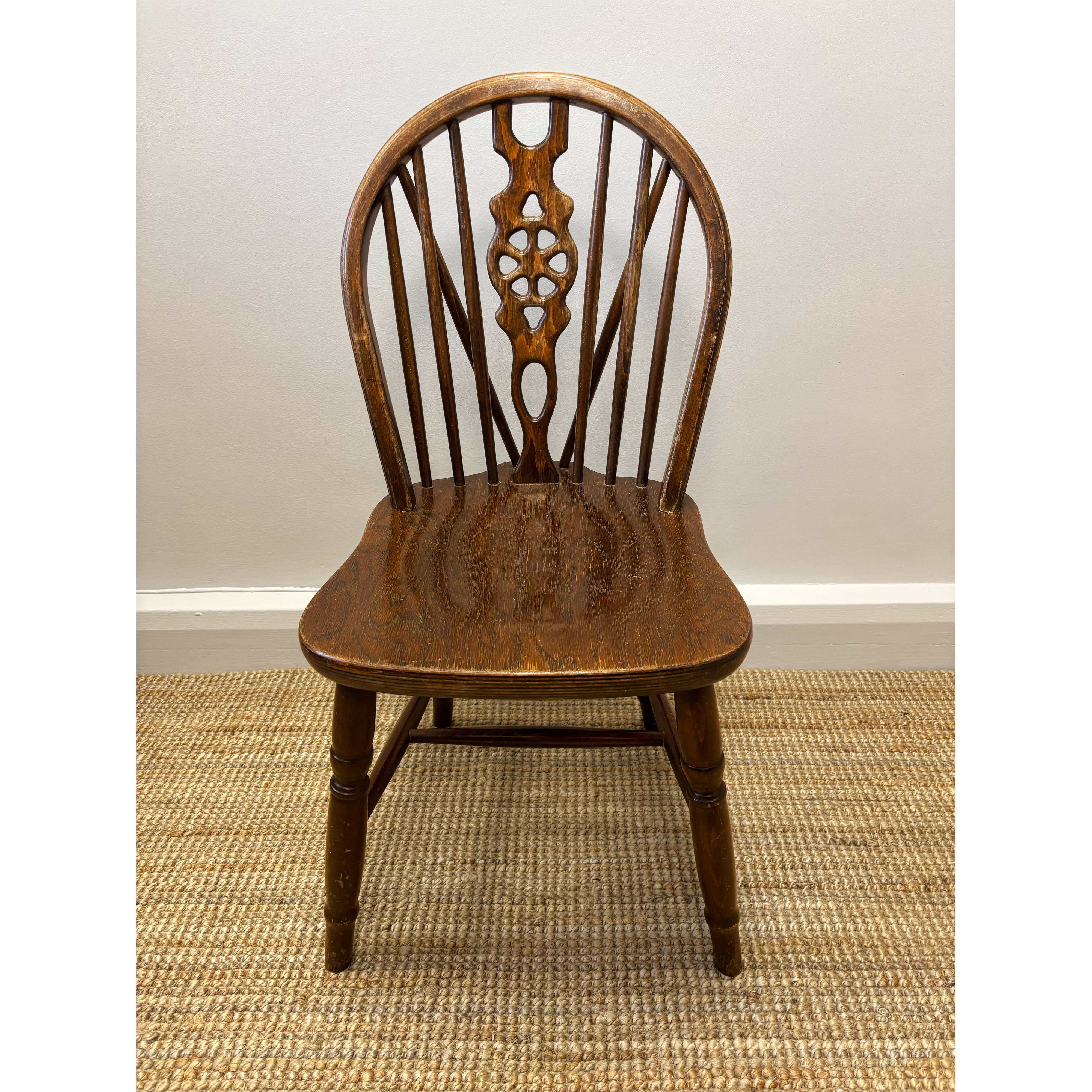 Vintage Romanian Wheelback Windsor Dining Chairs (Set of 4)